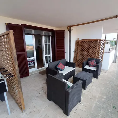 Incantevole Con Veranda Hébergement de vacances *